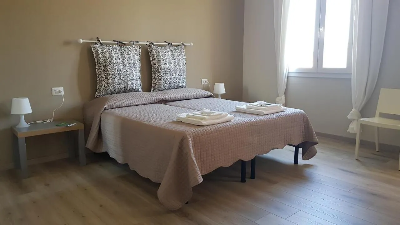Bed and Breakfast Stanza Privata La Conquilla Альгеро 3*,